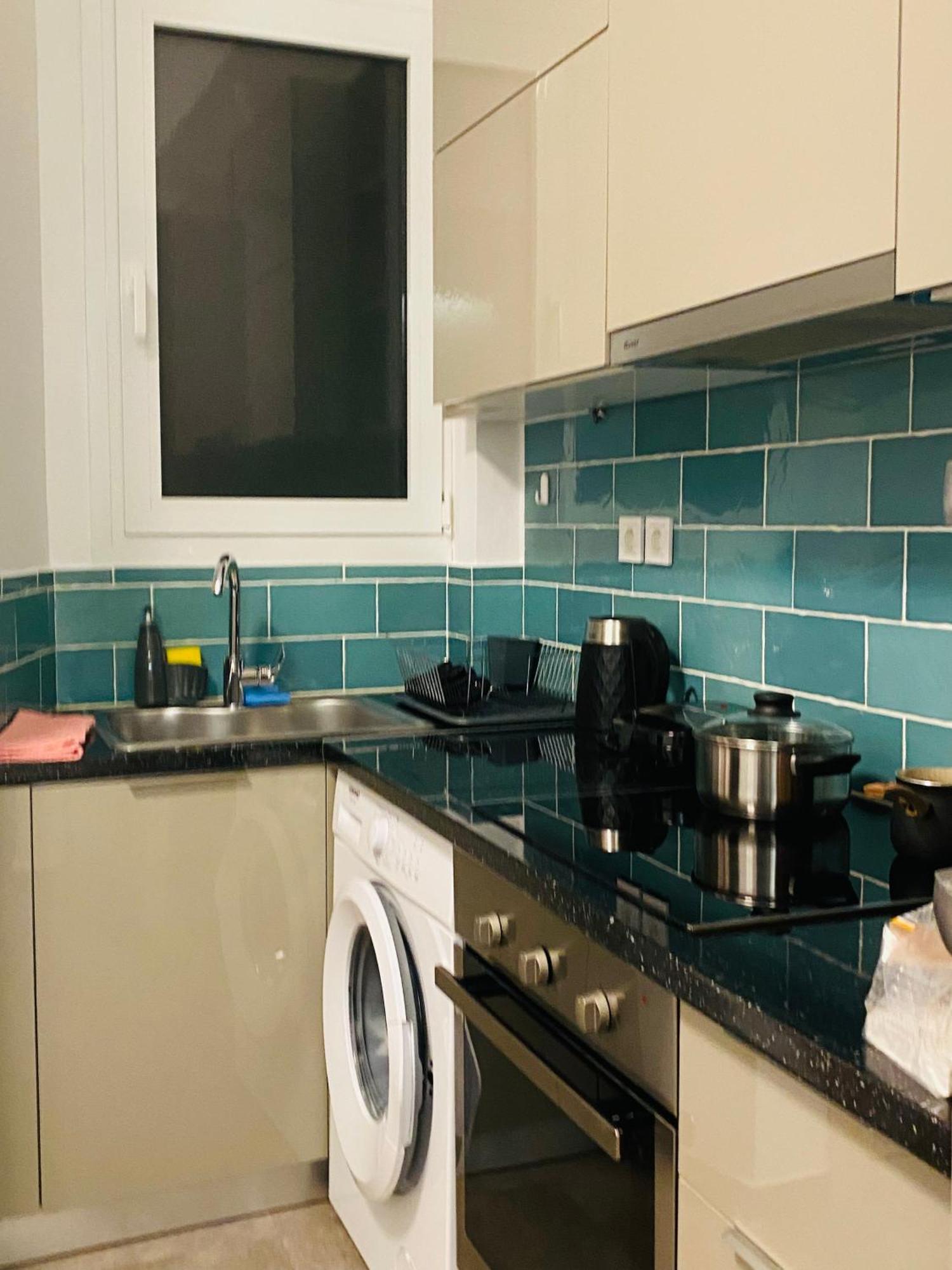 Antinoros Inn, Stylish Apartment,3' To Metro Aten Exteriör bild